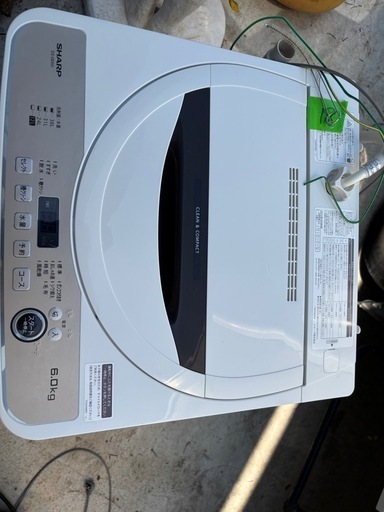 シャープ　　洗濯機　　2022年製　　中古品