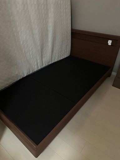 ニトリセミダブルベッドフレーム