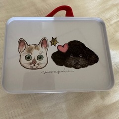 ローソン限定 画家 ヒグチユウコ 缶ケース 完売品の画像