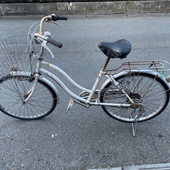 自転車24インチ　白　三段ギアの画像