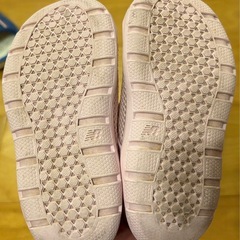 New balance キッズサンダル 208 (ピンク)の画像