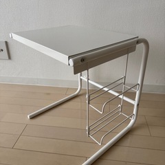 （美品）レンジ台上ラック（ニトリ）の画像
