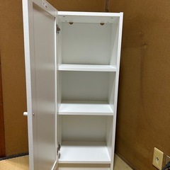 IKEA扉付きキャビネットの画像