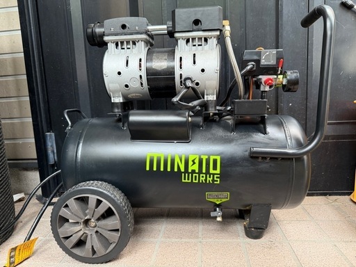 中古　コンプレッサー 100v 静音 オイルレス 30L 楽天市場】静音オイルレスコンプレッサー 30L AMP-30 : Oochi