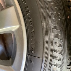 【取りに来られる方限定】スタッドレスタイヤ 4本セット 185/65R15 ブリヂストン ブリザックの画像