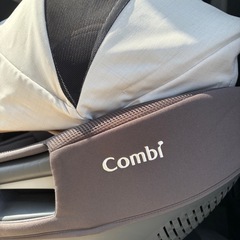 Combi  チャイルドシート　サンシェード付きの画像