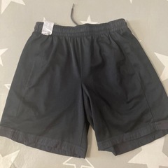 アディダスadidasメンズＭサイズハーフパンツの画像