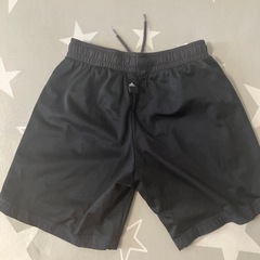 アディダスadidasメンズＭサイズハーフパンツの画像