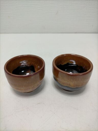 送料無料】 陶器製 酒器セット 徳利 ぐい呑み2客 黒釉 元箱付き