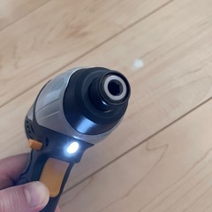 美品　Panasonic インパクト EZ7202 バッテリー少 　の画像