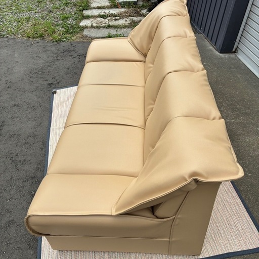 三人掛け　ソファー　革製　合皮？　ソファ　椅子　