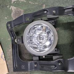 U７1V　クリッパー　 純正 フォグランプ スイッチ付き 　ミニキャブ等の画像