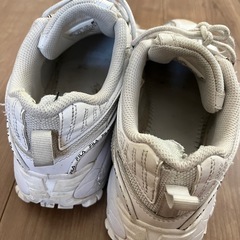FILA シューズ23.5センチの画像