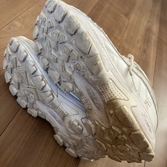 FILA シューズ23.5センチの画像