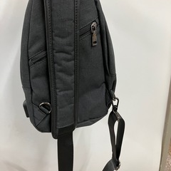 H2508-562 CtwoQ ボディバッグ 中古美品の画像