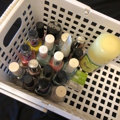マニキュア19本+除光液の画像