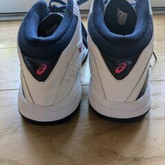 ASICS バスケットシューズ 24.5cm ハイカットの画像