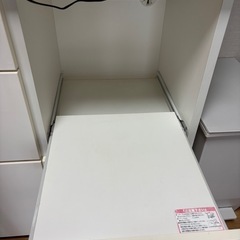 ニトリ食器棚の画像