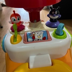 アンパンマンよくばりビジーカーの画像