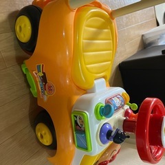 アンパンマンよくばりビジーカーの画像
