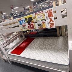 二段ベッドの画像