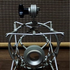 【極美品】国内正規品 neumann U87 コンデンサーマイク 純正 マイクホルダー EA87 ノイマンの画像