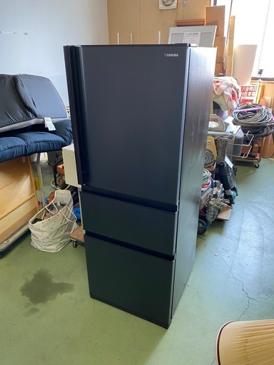東○74 動作品 TOSHIBA 冷蔵庫 GR-T33SC 2022年製 3ドア 製氷機能あり