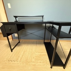 L型PCゲーミングデスクの画像
