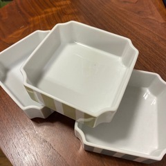 器　3色セット　お重型　陶器の画像