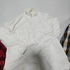 女性物Mサイズ、ブラウスとスカート2点の3点セットです！の画像
