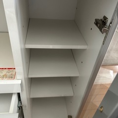 食器棚の画像