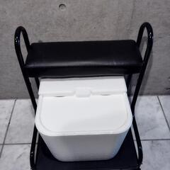 商品名クイーンズウェイ フットバスプロ+持ち運びキャスター付き（深型＆高保温タイプ）
の画像
