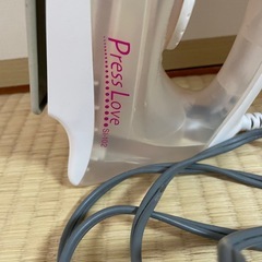 【動作確認済】ピンク スチームアイロンの画像
