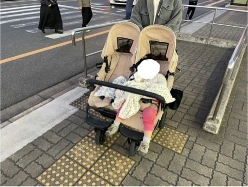【8月中引き渡し希望】エアバギー　双子　ベビーカー　格安