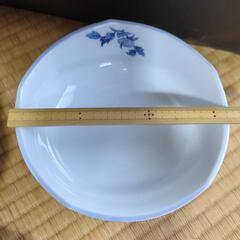 丼ぶり鉢？16枚　大き目　お皿　食器の画像