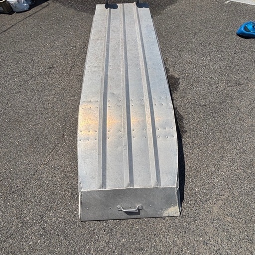 アルミボート　バス釣り