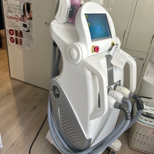 今月中に引き取りの方のみ。業務用脱毛器