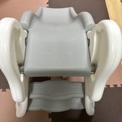 子供用滑り台の画像