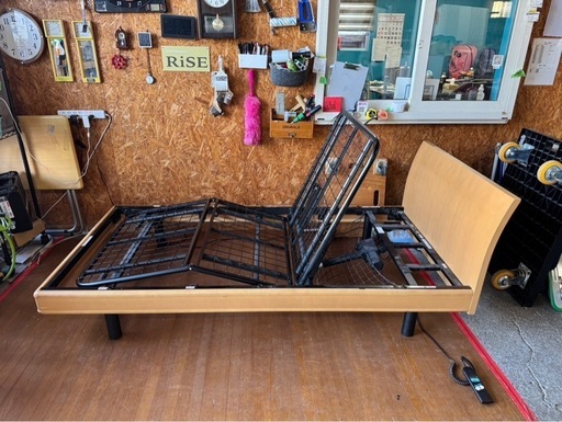 H1801 電動ベッド　マットレス付き　Anne bed  アンネルベッド　介護用ベッド　