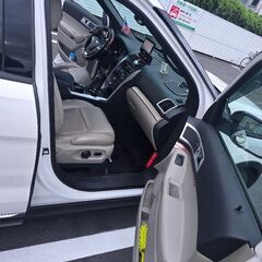 フォード エクスプローラー XLT禁煙 隠れた資金や雑費はない（購入して安心して運転できます）の画像