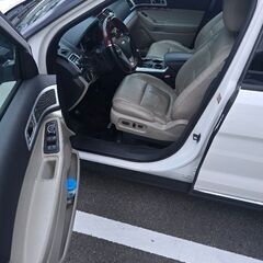フォード エクスプローラー XLT禁煙 隠れた資金や雑費はない（購入して安心して運転できます）の画像