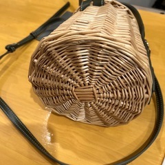 【ZARA】籠ショルダーバッグ美品 の画像