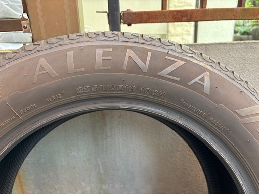 225/60R18 100H 