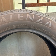 225/60R18 100H の画像