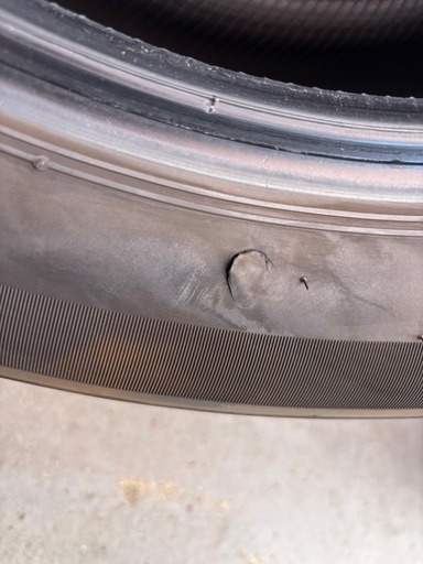 225/60R18 100H 
