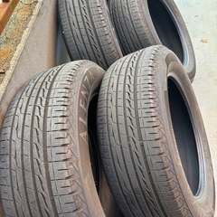 225/60R18 100H の画像