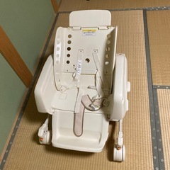 ハイローチェア　コンビの画像