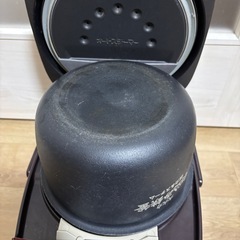日立　炊飯器　5.5合炊きの画像