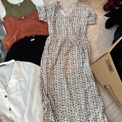 夏物　服　Mサイズの画像