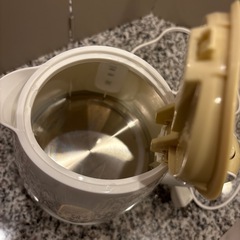 電気ケトルの画像